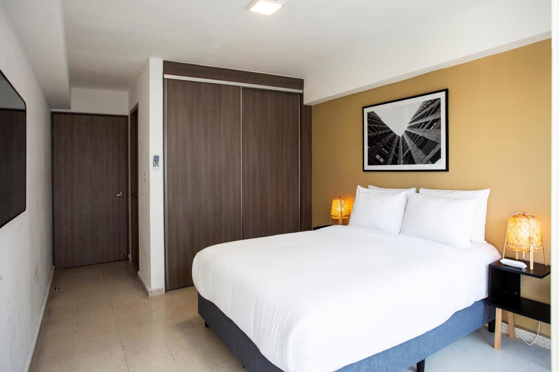 Beautiful 2br In Obarrio * Panama (ville)